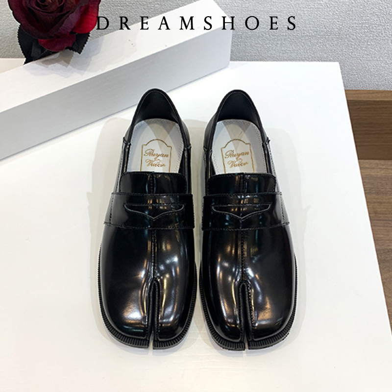 Tabi Shoes Slip On Loafer for  - đánh giá và giá Men'S Shoes Hey Dude