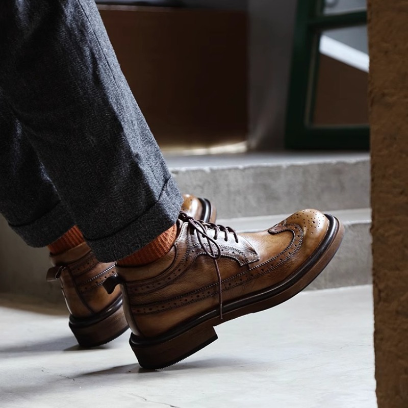 British Brogue Carved High Top - đánh giá và giá Men'S Shoes Hey Dude